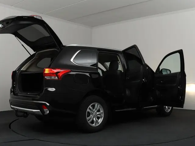 Mitsubishi Outlander 2.0 PHEV Pure 2016 Hybride Benzine 34