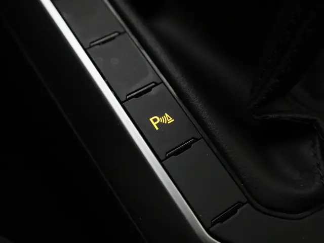 Volkswagen Polo 1.0TSI/95PK Life 2023 Benzine 23