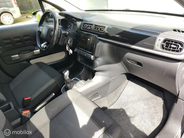 Citroën C3 1.2 PureTech S&S Shine 2017 Benzine 8