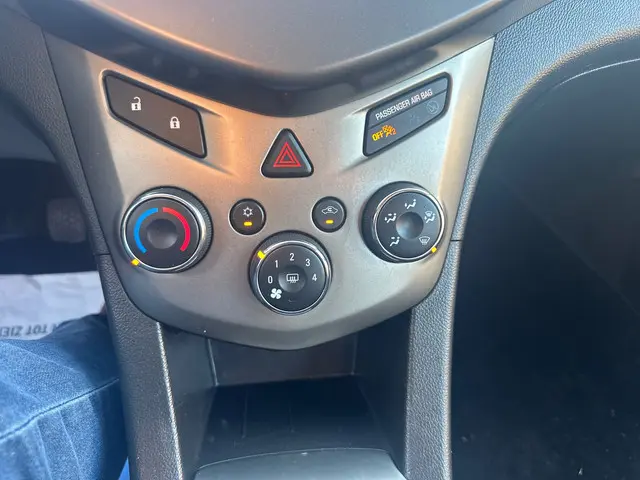 Chevrolet Aveo 1.2 LT 2013 Benzine 17