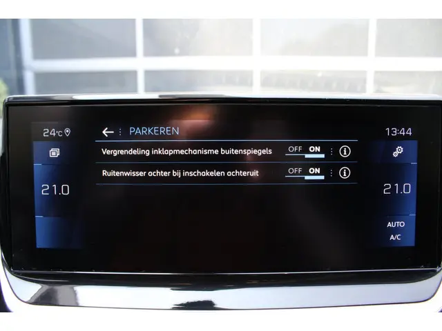 Peugeot 2008 1.2 PureTech GT-Line 2020 Benzine 39
