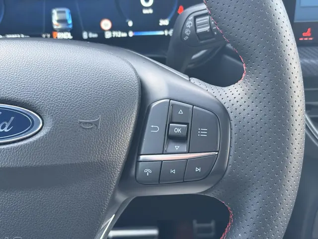 Ford Kuga 2.5 PHEV ST-Line X 2025 Hybride Benzine 27