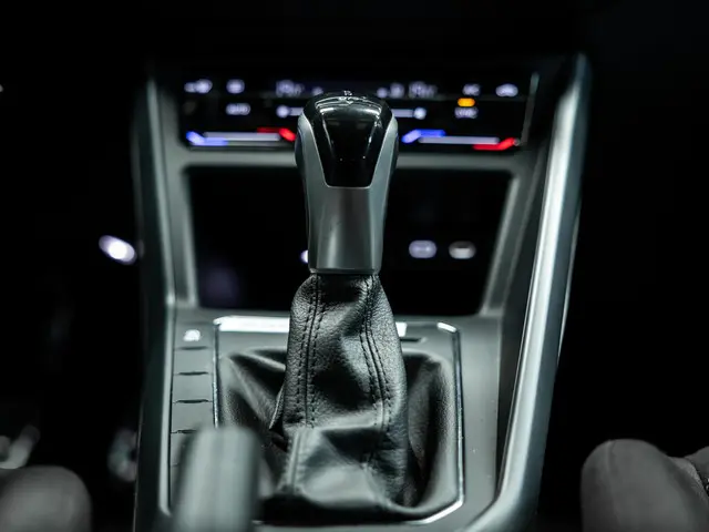 Volkswagen Polo 1.0 TSI R-Line Edition 2025 Benzine 18