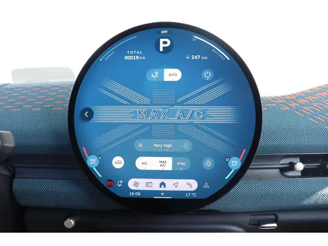 MINI Aceman E | Favoured M 2025 Elektrisch 21