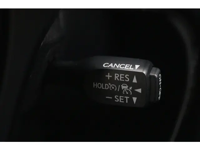 Toyota C-HR 1.8 Hybrid Bi-Tone 2018 Hybride Benzine 45