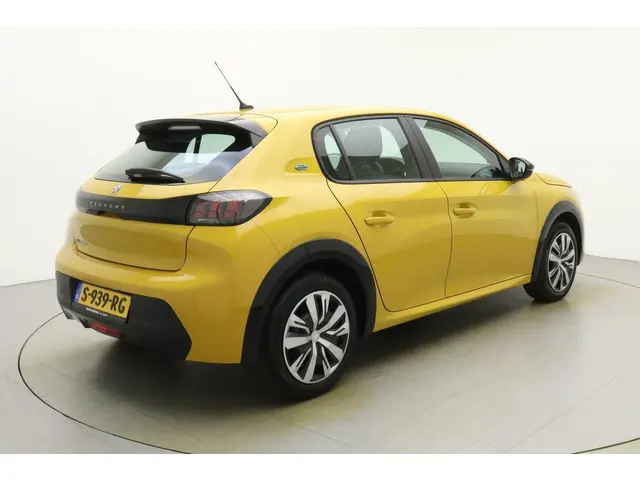 Peugeot e-208 2