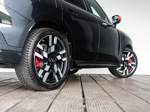 MINI Countryman JCW ALL4 2024 Benzine 42