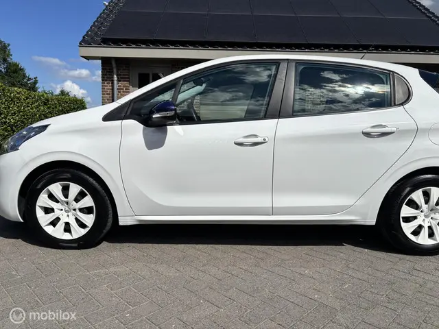 Peugeot 208 2