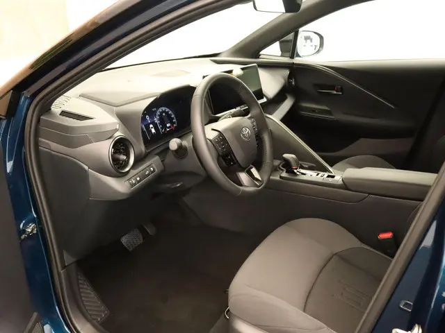 Toyota C-HR 1.8 Hybrid 140 Dynamic 2025 Hybride Benzine 3