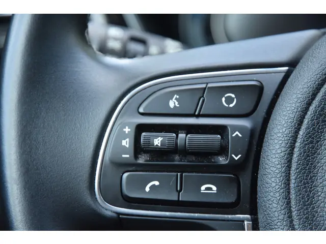 Kia Niro 1.6 GDi Hybrid DynamicLine 2019 Hybride Benzine 9