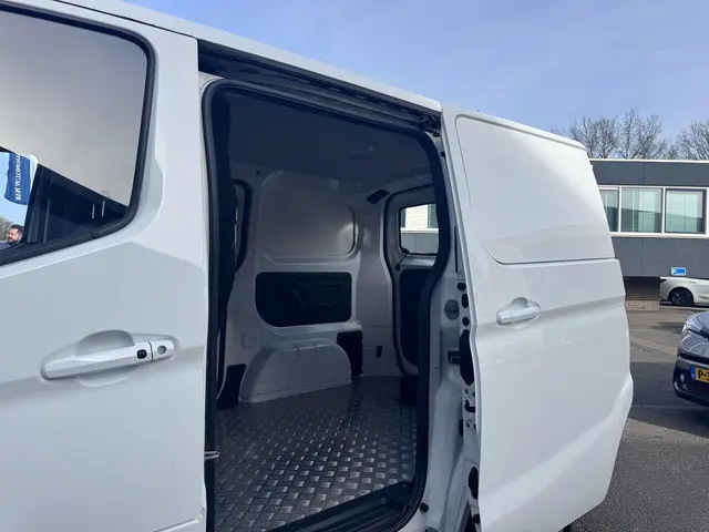 BYD ETP3 Standard 45 kWh 2023 Elektrisch 8