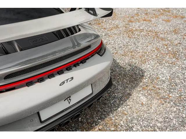 Porsche 911 4.0 GT3 2022 Benzine 30