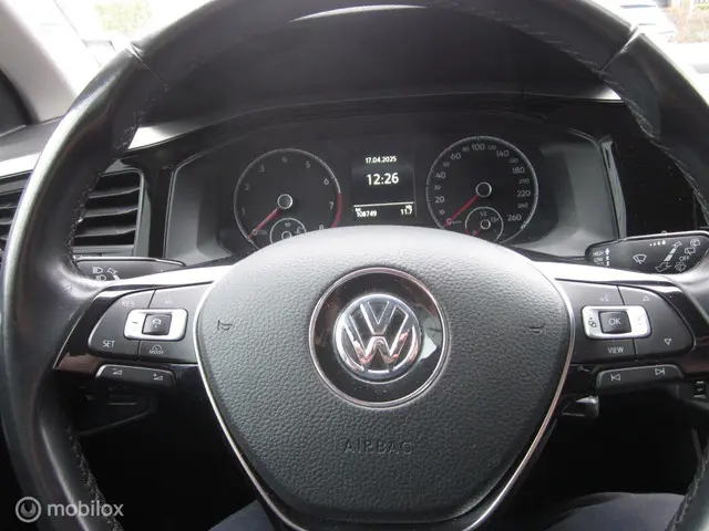 Volkswagen Polo 1.0 TSI Comfortline 2019 Benzine 12