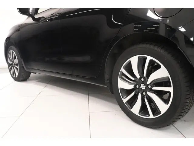 Suzuki Swift 1.0 Stijl Smart Hybrid 2018 Benzine 15