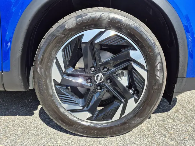 Nissan QASHQAI 1.3 MHEV Xtronic N-Connecta 2025 Benzine 26