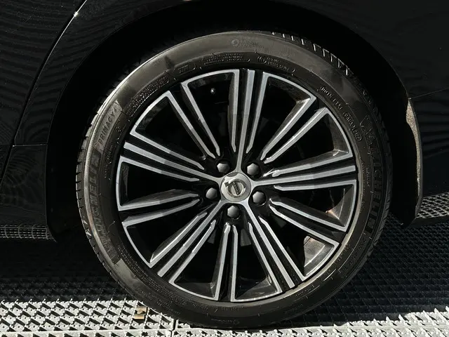 Volvo V60 2.0 T6 AWD Inscription 2018 Benzine 4
