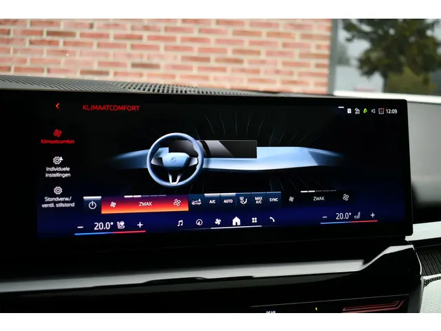 BMW 5 Serie Touring 520i M-Sport 2024 Benzine 68