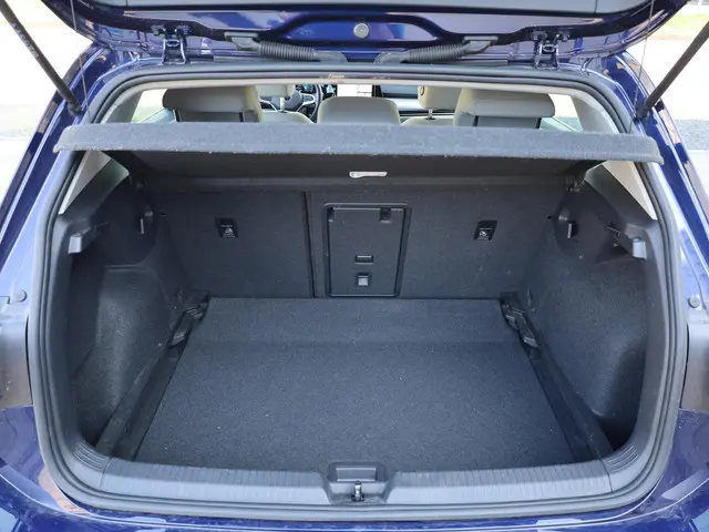 Volkswagen Golf 1.5 eTSI Life 2022 Benzine 34