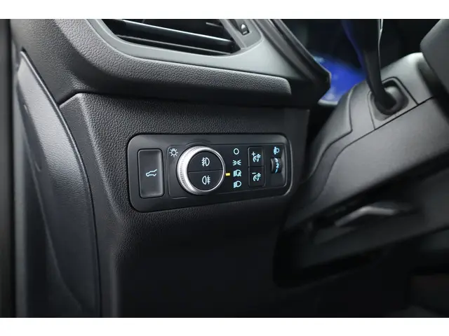 Ford Kuga 2.5 MHEV ST-Line 190pk 2022 Hybride Benzine 8