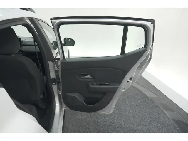 Dacia Sandero Stepway TCe 90 Expression 2024 Benzine 61