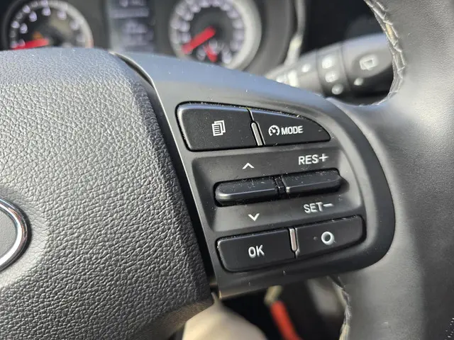 Hyundai i10 1.0 Premium 1e eig/NL-auto 2022 Benzine 14