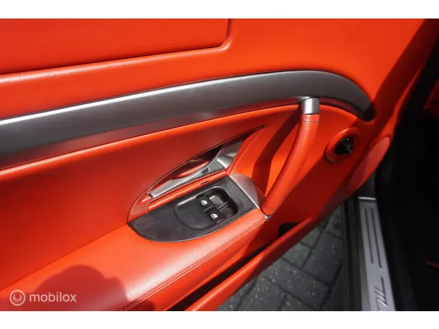 Maserati GranTurismo 4.2 V8 LAGE KM STAND!! 2012 Benzine 14