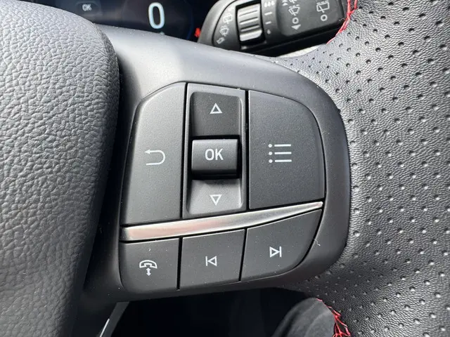 Ford Kuga 2.5 PHEV ST-Line X 2026 Hybride Benzine 16