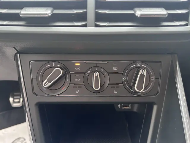 Volkswagen Polo 1.0 MPI IQ-DRIVE 2019 Benzine 30