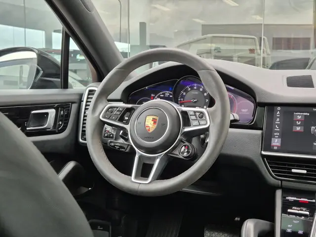 Porsche Cayenne 3.0 | Pano | Matrix | HUD | Burmester 2019 Benzine 6