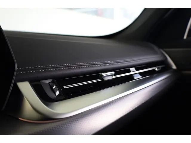 BMW iX1 eDrive20 2025 Elektrisch 19