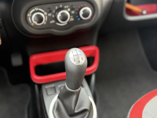 Renault Twingo 1.0 SCe Collection 2017 Benzine 22