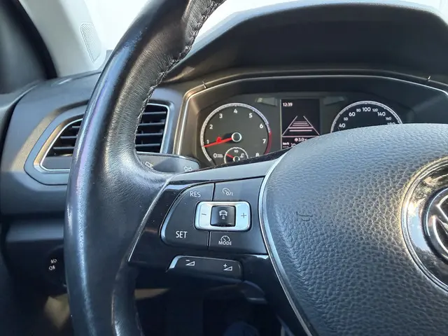 Volkswagen T-Roc 1.5 TSI 150pk Sport 2018 Benzine 28