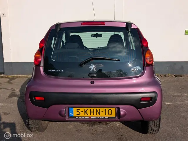 Peugeot 107 1.0 Envy/ Nieuwe APK! 2013 Benzine 6