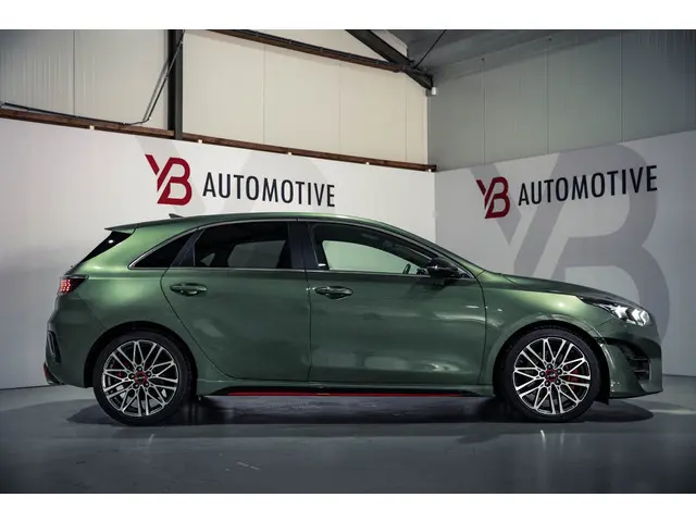 Kia Ceed 1.6 T-GDi GT 2023 Benzine 3