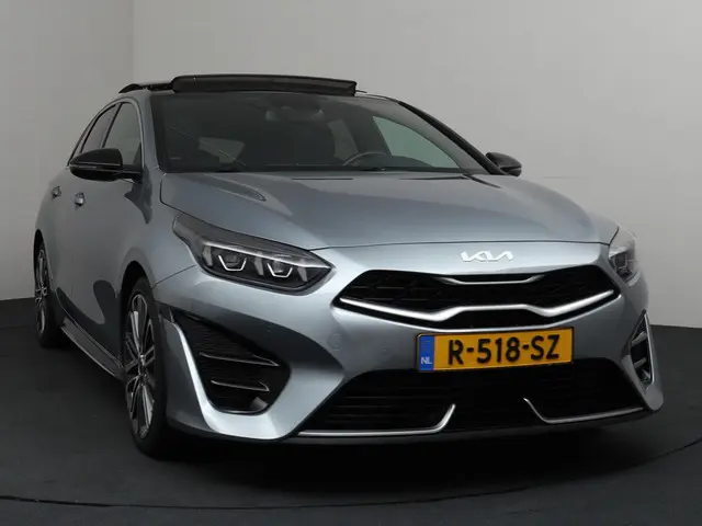 Kia ProCeed 1.5 T-GDi GT-PlusLine 2022 Benzine 40