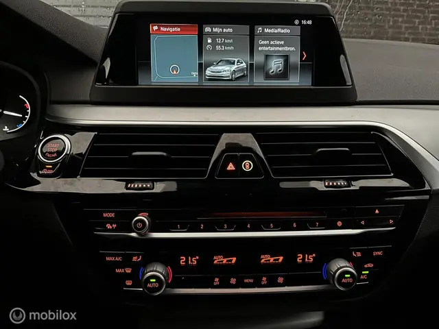 BMW 5 Serie 520i High Executive 2017 Benzine 19