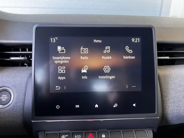 Mitsubishi Colt 1.0T Intense 2024 Benzine 13