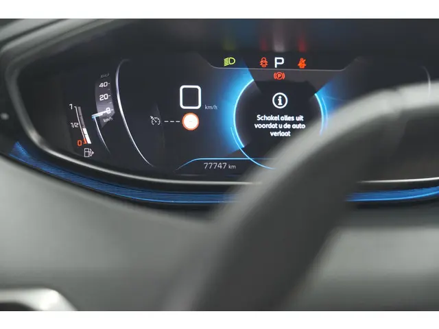 Peugeot 5008 PureTech 130 EAT8 Active Pack 2023 Benzine 42
