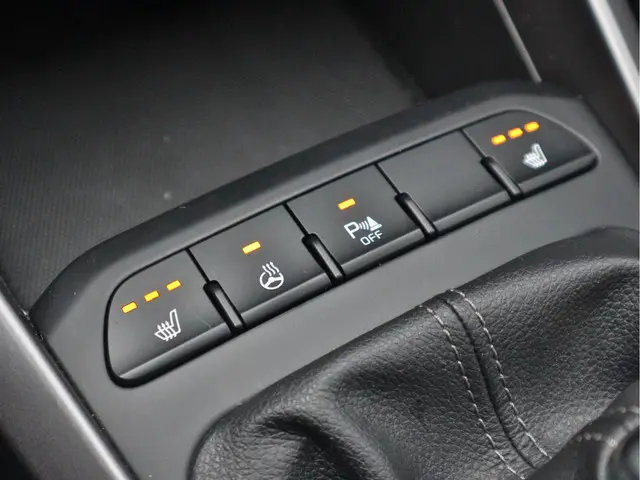 Kia Stonic 1.0 T-GDi MHEV GT-Line 2023 Benzine 19