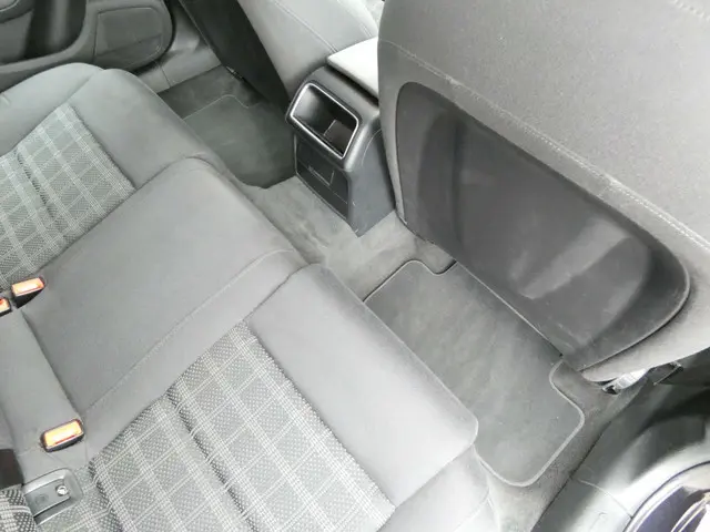 Audi A4 Avant HELAAS VERKOCHT!!! 2014 Benzine 36