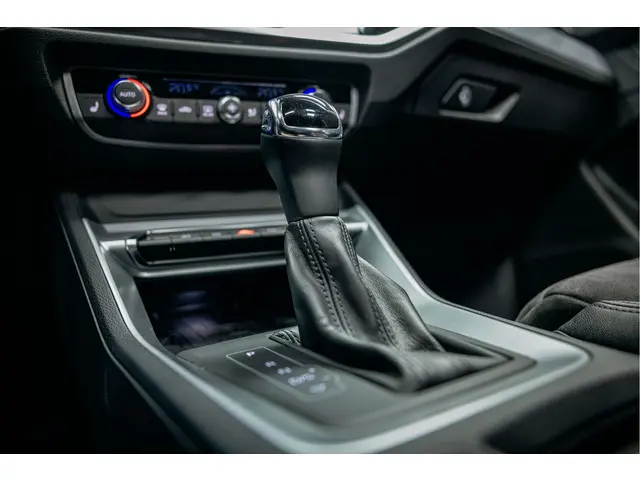 Audi Q3 40 TFSI quattro S Line Pro Line S 2019 Benzine 19