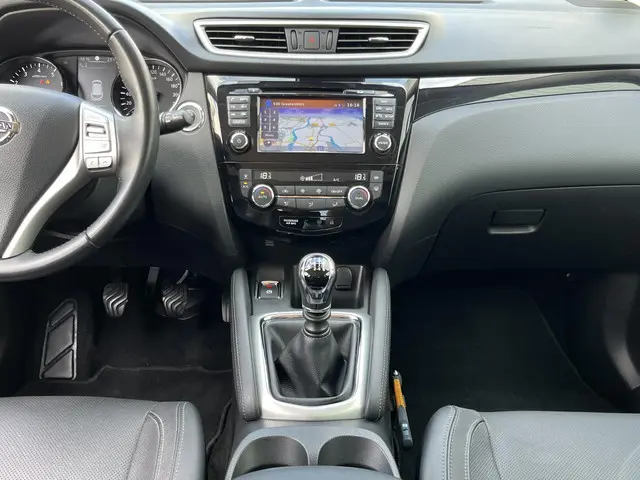 Nissan QASHQAI 1.2 Tekna 2017 Benzine 75