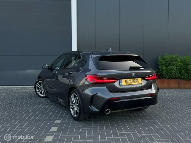 BMW 1 Serie 118i M Pack Sport NAV LED LEER 2021 Benzine 13