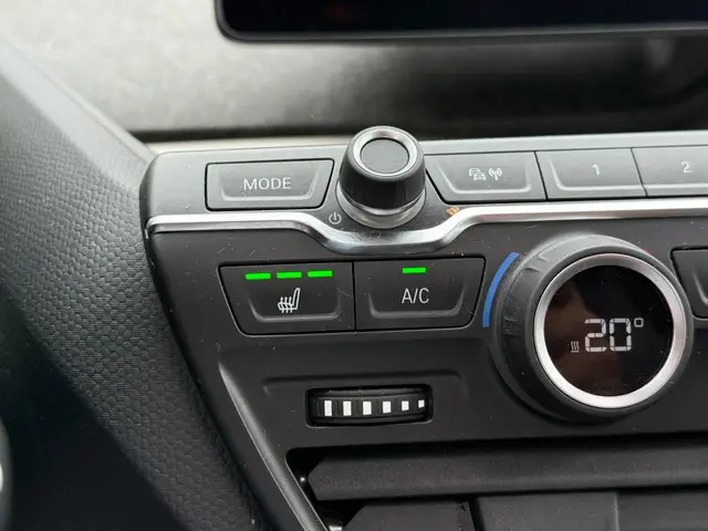BMW i3 42 kWh|Pano|Snelladen|Incl. BTW|NAP 2019 Elektrisch 14
