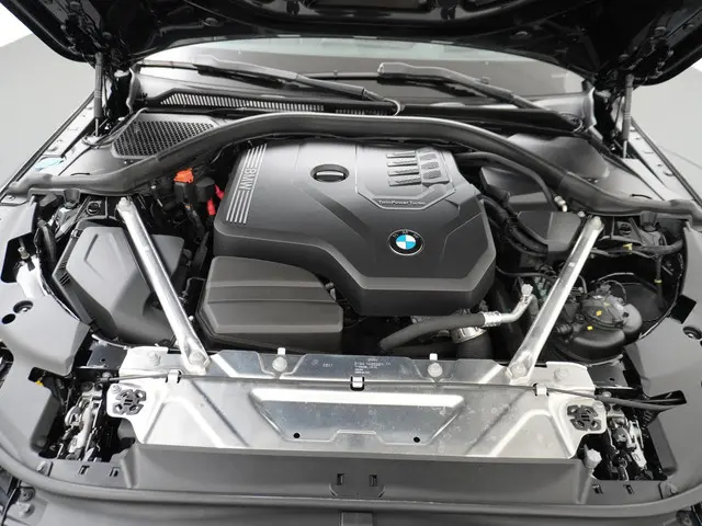 BMW 4 Serie Cabrio 420i High Executive 2021 Benzine 14