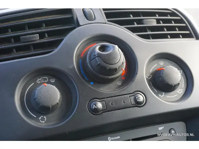 Renault Kangoo 1.5 dCi 75 Energy Comfort 2018 Diesel 16