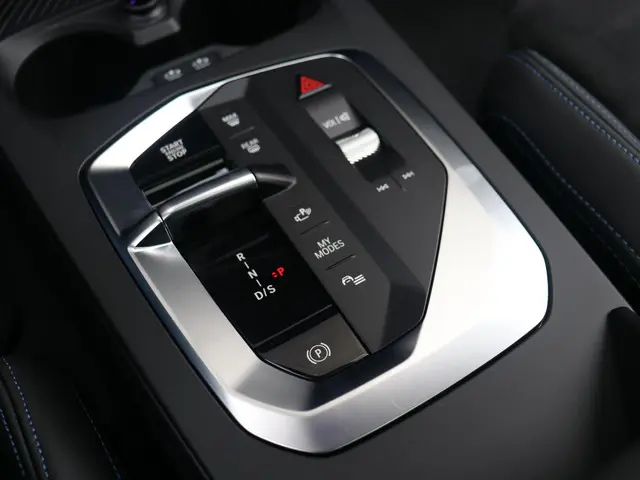 BMW 1 Serie 120 2025 Benzine 21