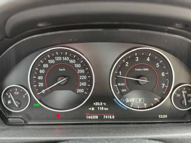 BMW 3 Serie Touring 330i xDrive M Sport 2015 Benzine 22