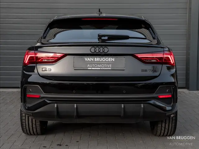 Audi Q3 Sportback 35 TFSI S-Line 2022 Benzine 8