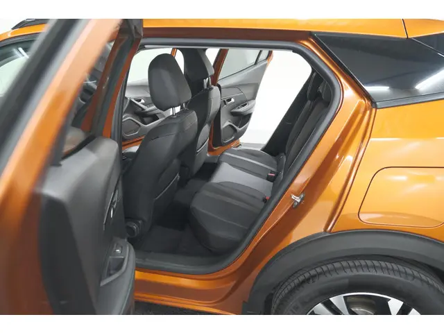 Peugeot e-2008 EV Allure Pack 50 kWh 2021 Elektrisch 28